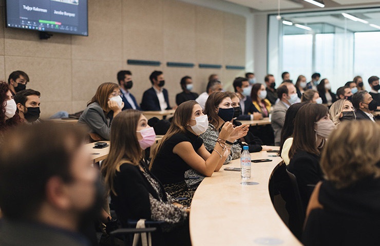 Top women in Real Estate discuss diversity, sustainability and new trends and touches on IE Women in Real Estate High Potential Awards initiative to support women to advance in the RE sector