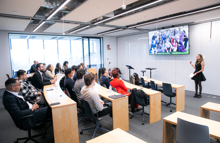 Combining the Master in Business Analytics & Big Data and the International MBA to kickstart an exciting new career