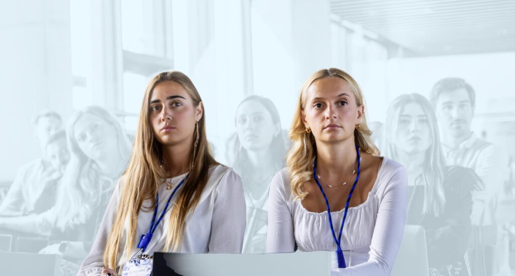 4 year plan: University students in an audience